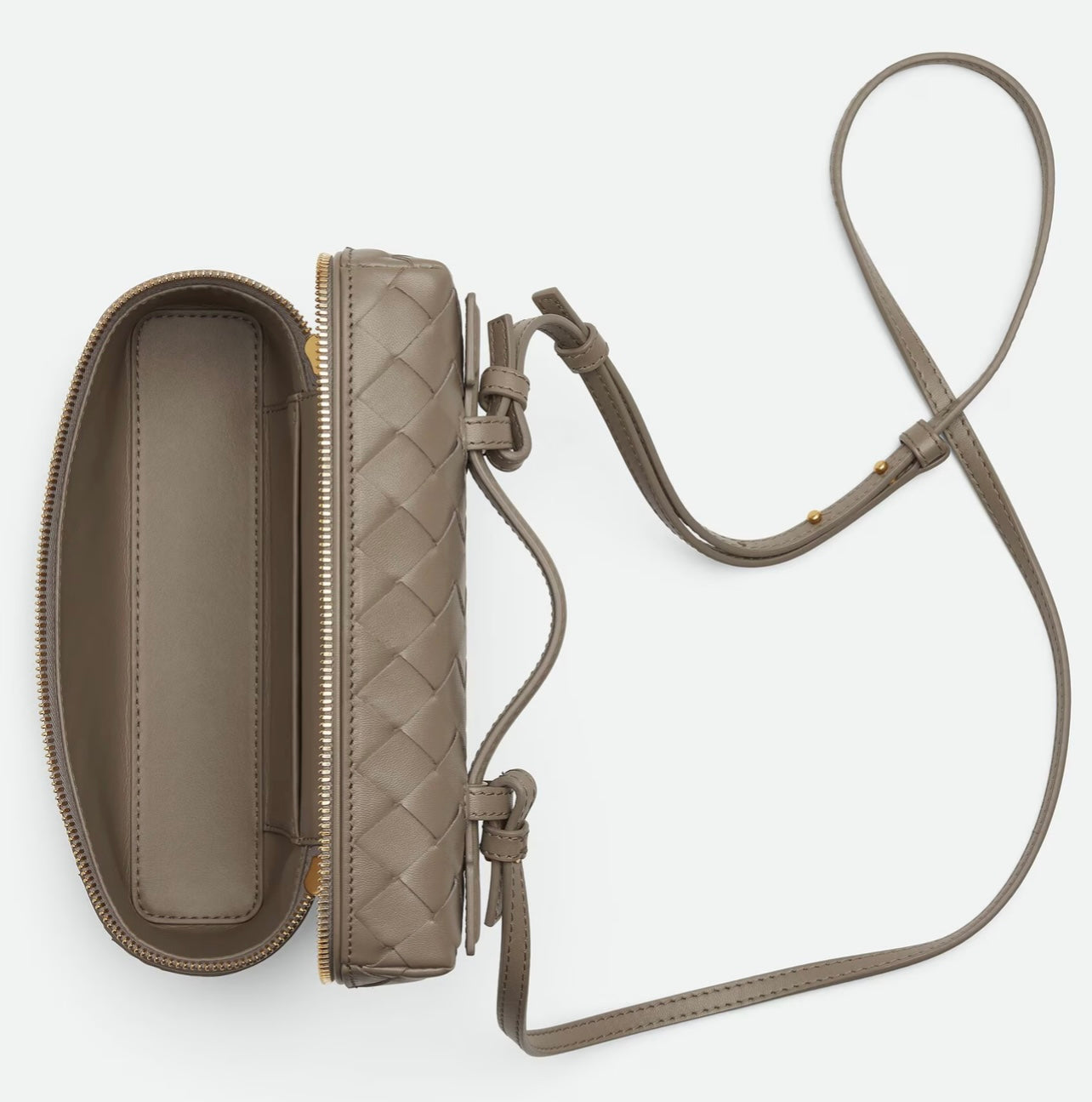Leather woven handbag