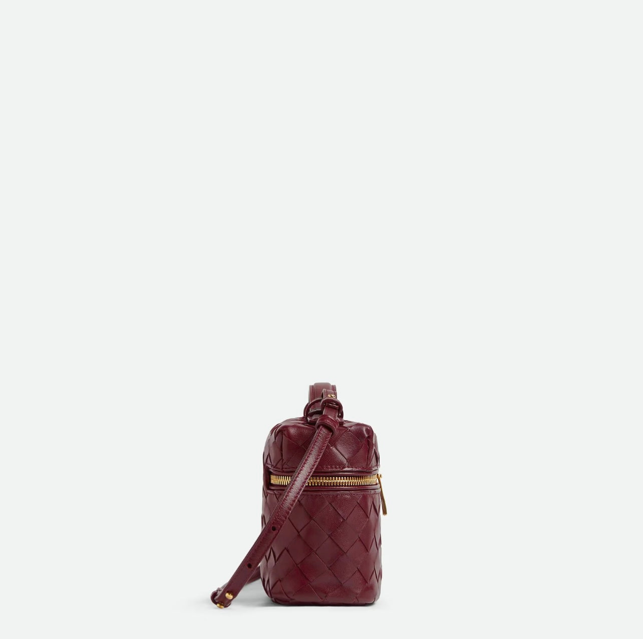Leather woven handbag