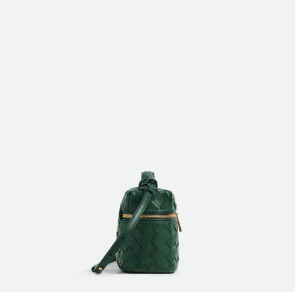 Leather woven handbag